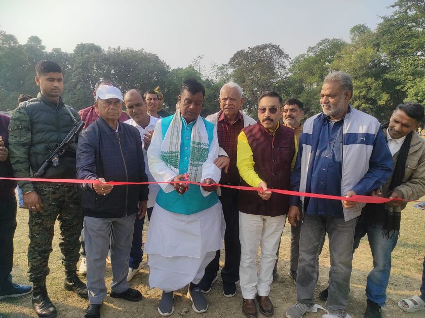 राधा शरण सिंह मेमोरियल कप जिला फुटबॉल लीग 2025-26 का भव्य शुभारंभ